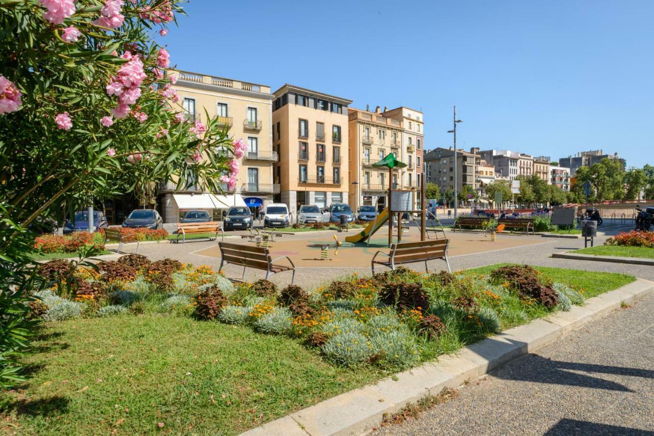 APG Plaça Catalunya Gérone Extérieur photo